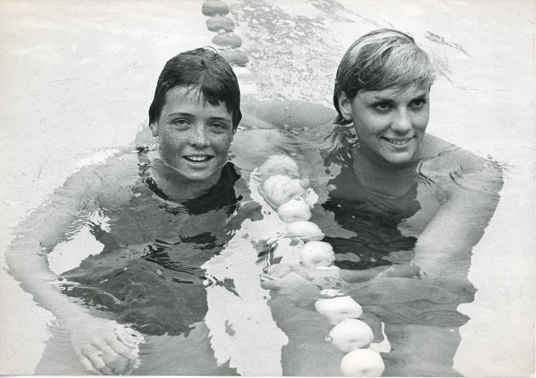 Natation, Bénédicte Duprez et Kiki Caron , Vintage Print Tirage