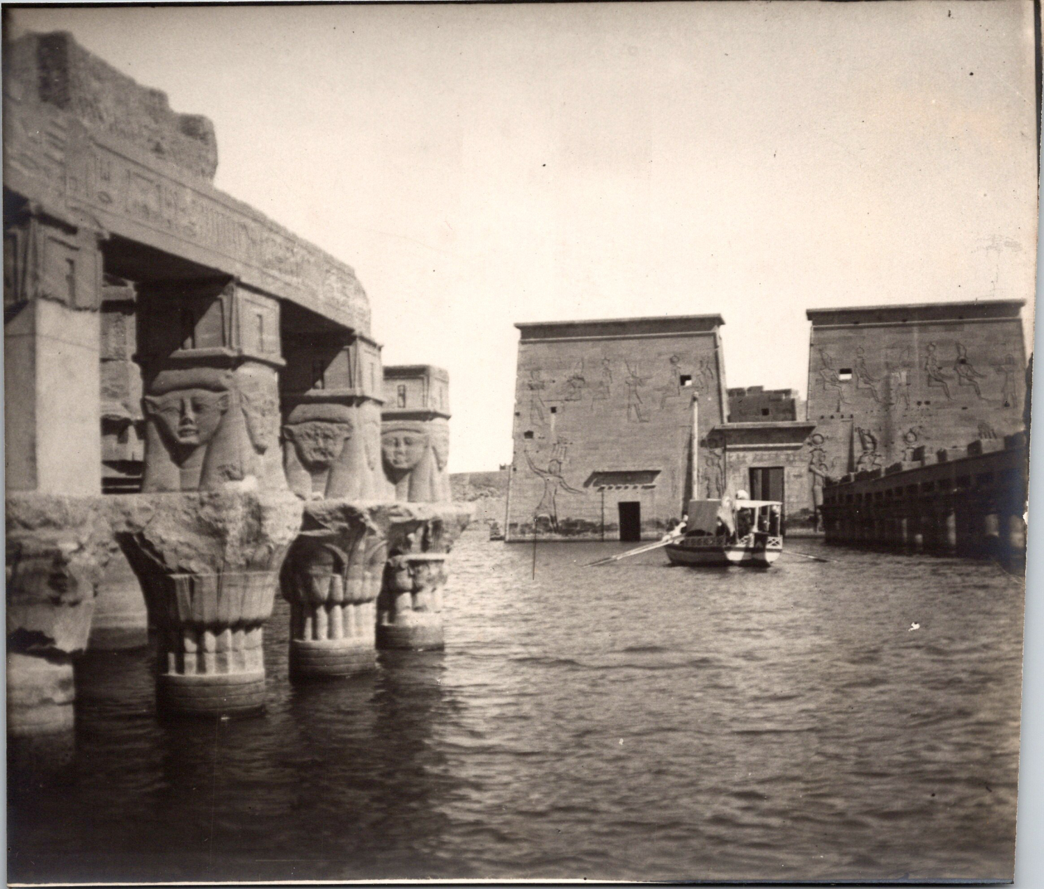 Egypte, temple d'Isis Vintage print,  Tirage argentique  10X15  Circa - Zdjęcie 1 z 1