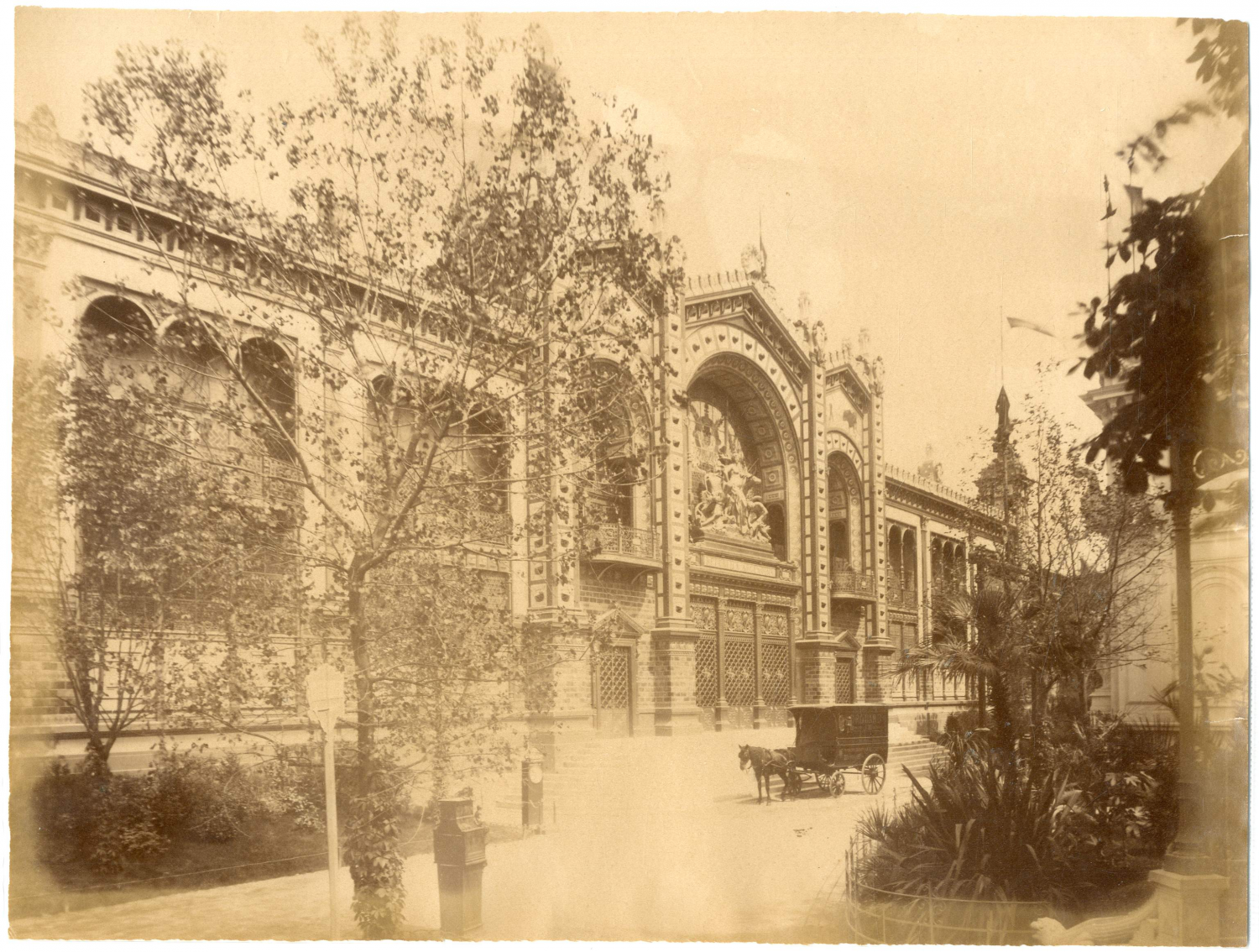 France, Paris Vintage albumen print, Tirage albuminé 21x27 1870 <div | UK